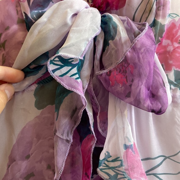 🆕 Absolutely cute strap floral boho dress in size L - Picture 2 of 9